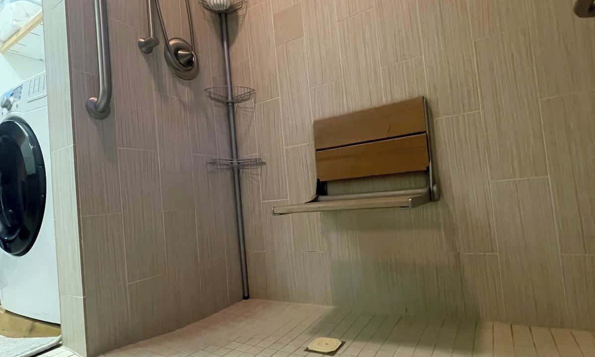 Photo of Bathroom in Yosemite West