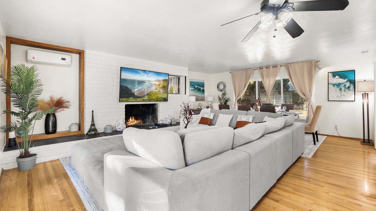 Photo of Livingroom in La Mesa