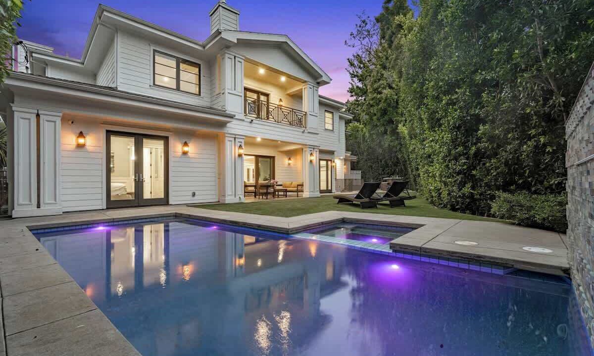 Photo of Outdoor in Brentwood