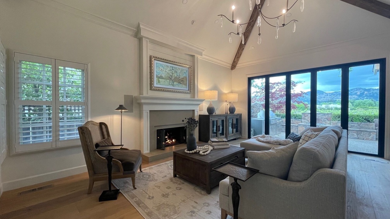 Photo of Livingroom in Yountville