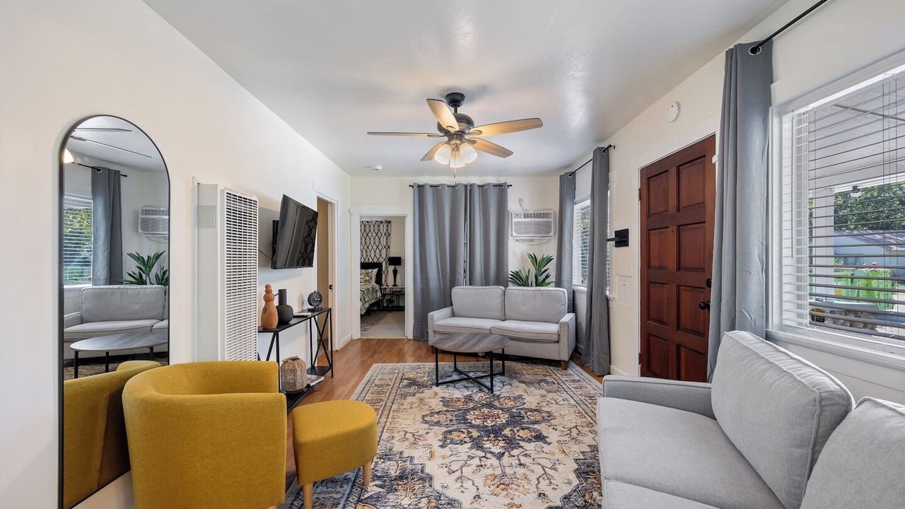 Photo of Livingroom in Southeastern Sacramento