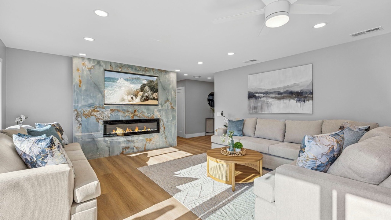 Photo of Livingroom in Vista