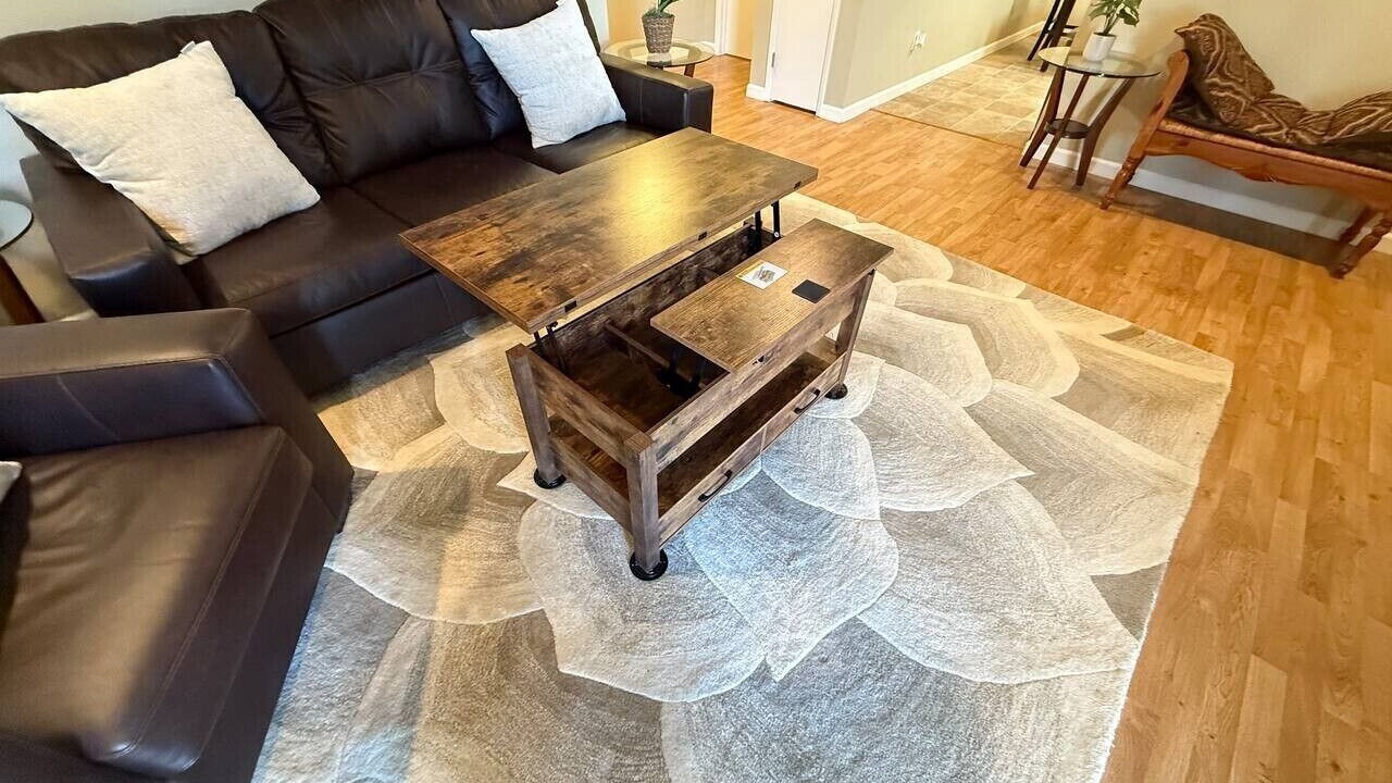 Photo of Livingroom in Eureka