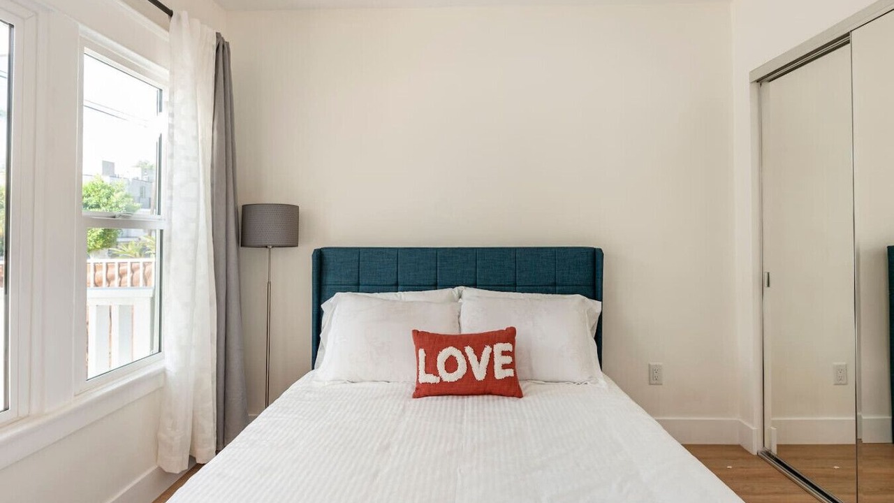 Photo of Bedroom in East Hollywood