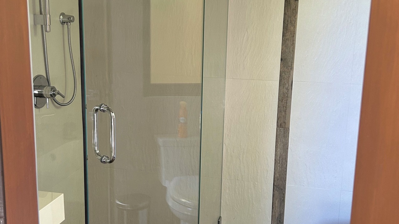 Photo of Bathroom in Emerald Hills