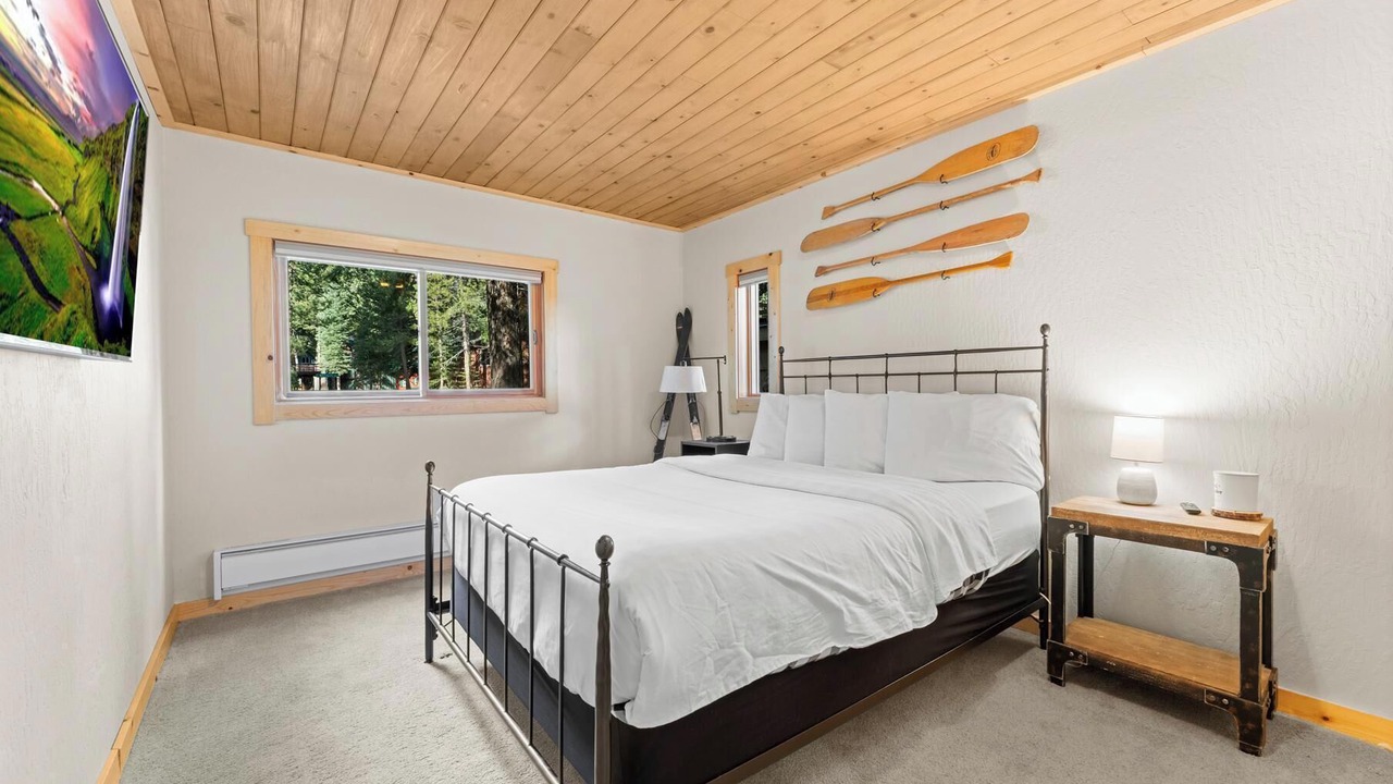 Photo of Bedroom in Donner Lake Woods