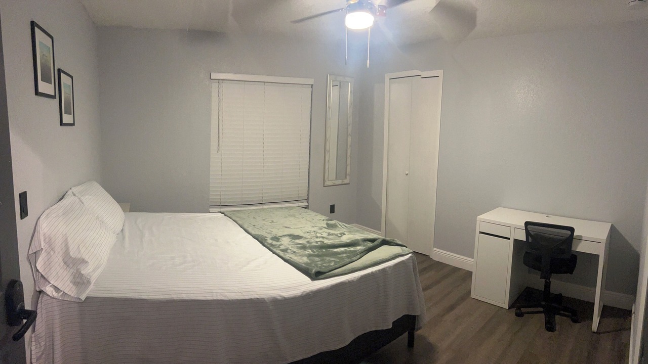 Photo of Bedroom in Pine Hills