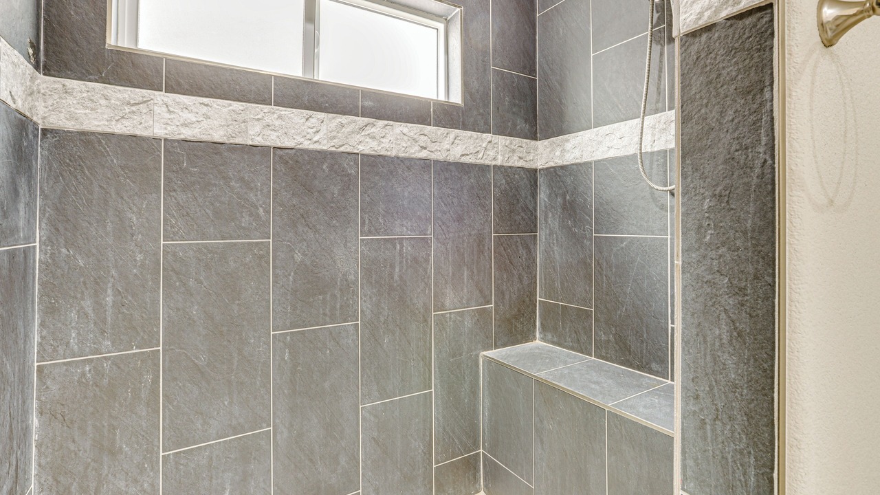 Photo of Bathroom in Sunridge Estates