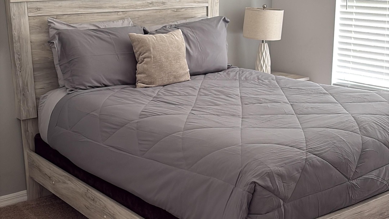 Photo of Bedroom in Lake Berkley