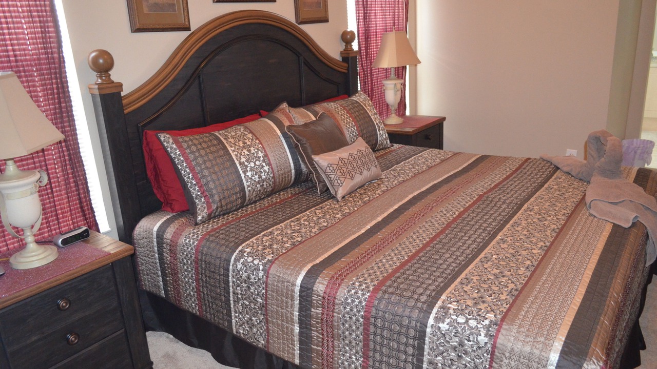 Photo of Bedroom in Windsor Palms