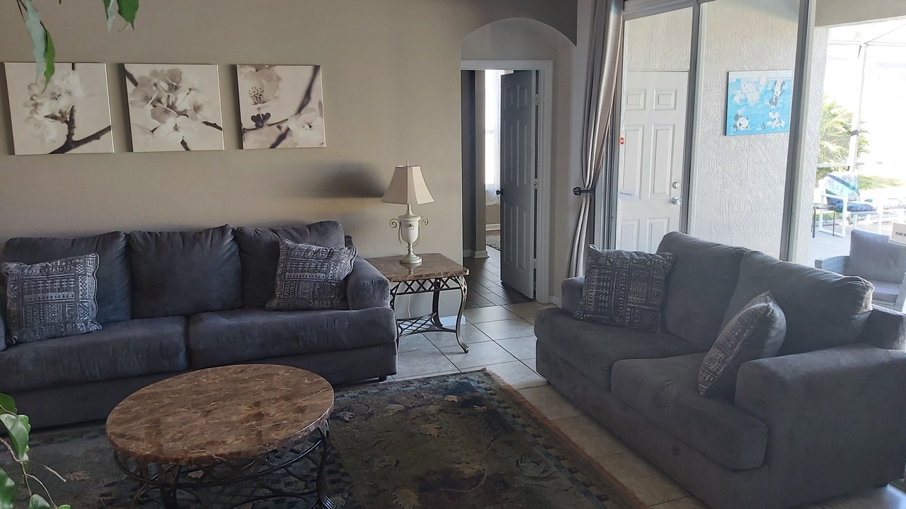 Photo of Livingroom in Windsor Palms
