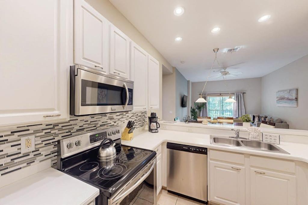Photo of Kitchen in Bahama Bay
