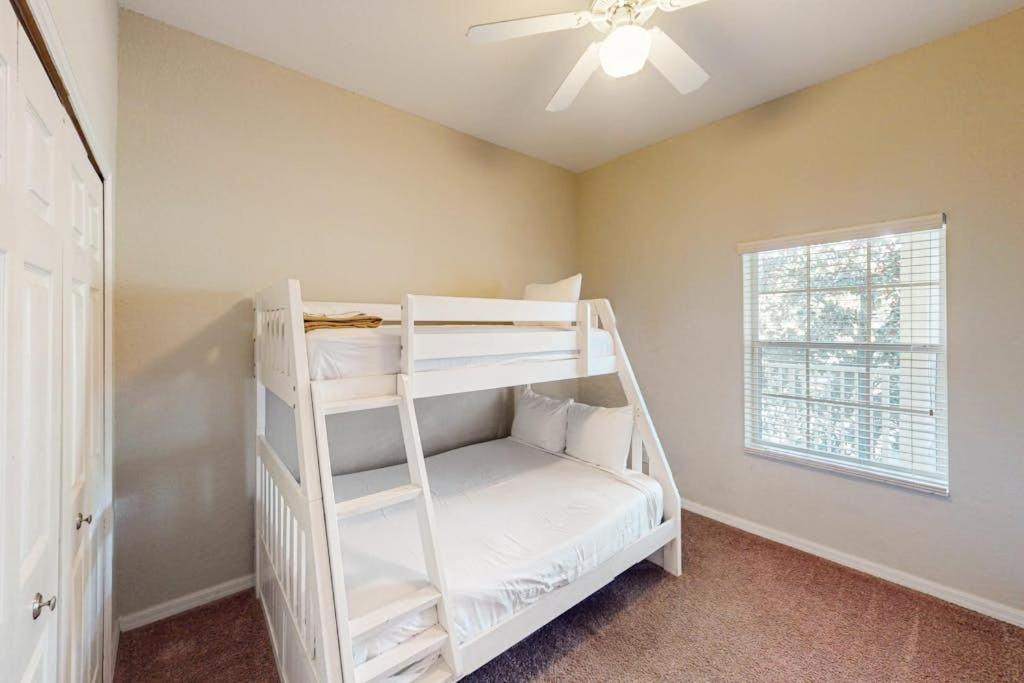Photo of Bedroom in Bahama Bay
