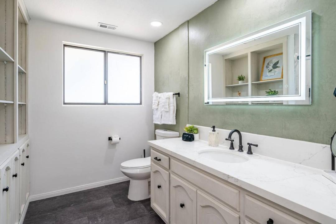 Photo of Bathroom in Valley Center