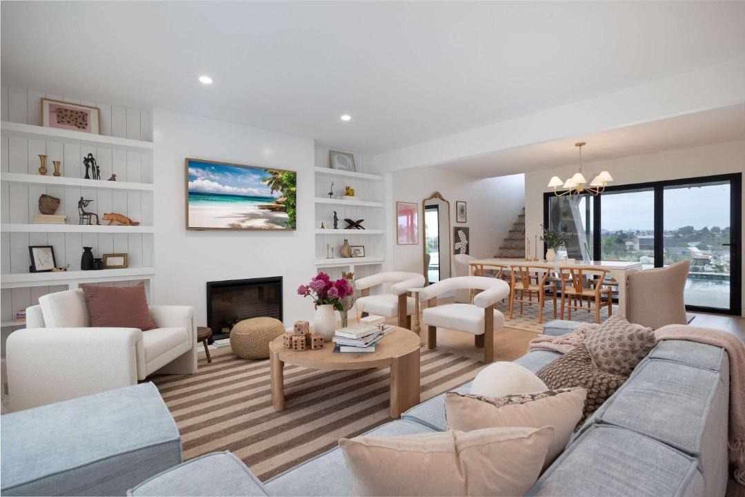 Photo of Livingroom in University City