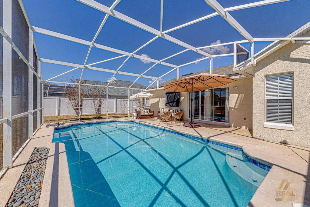 Photo of Patio Balcony in Sunridge Woods