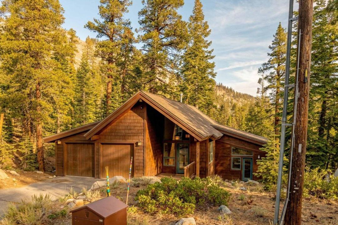 Photo of Others in Alpine Meadows