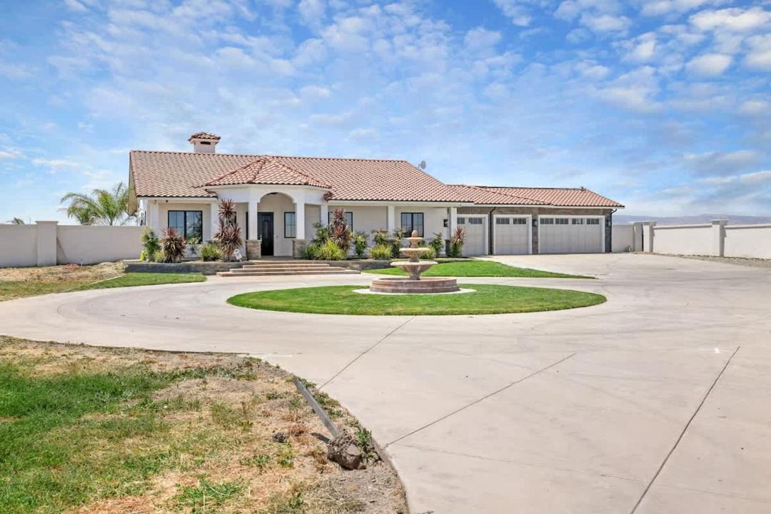 Photo of Others in Tracy