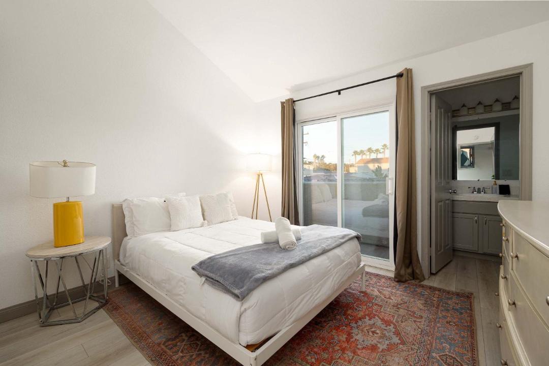 Photo of Bedroom in North Pacific Beach