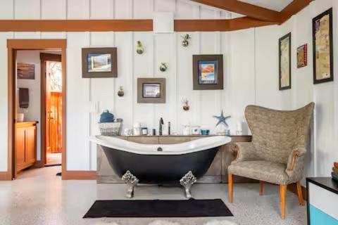 Photo of Bathroom in Carmel Highlands