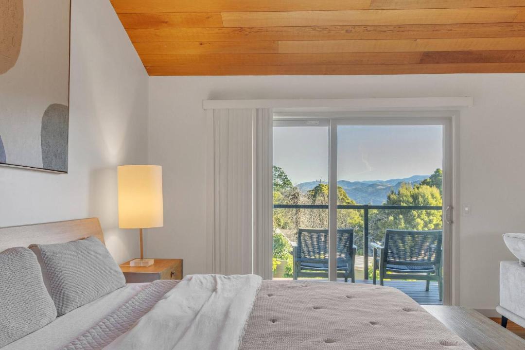 Photo of Bedroom in Northeast Carmel