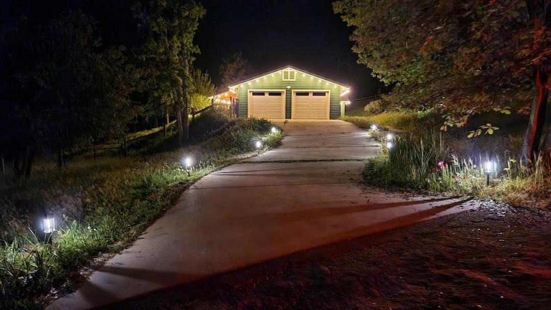 Photo of Others in Oakhurst
