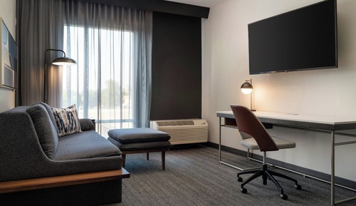 Suite, 1 Bedroom, Accessible Bathtub