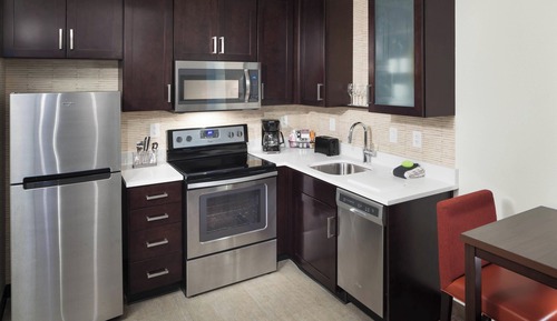 Suite, 1 Bedroom (Mobility Accessible, Roll-In Shower)