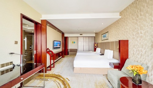 Standard Room, 2 Double Beds, Club Lounge Access (Lounge Access)