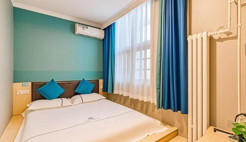 City King bed Room