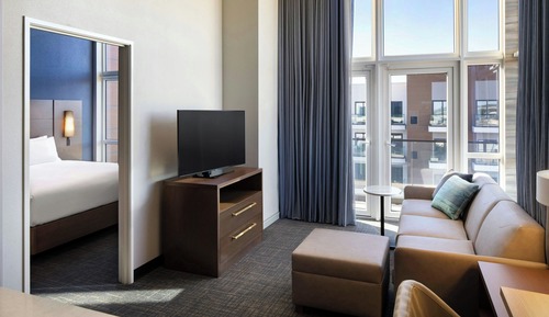 Suite, 1 Bedroom, Balcony