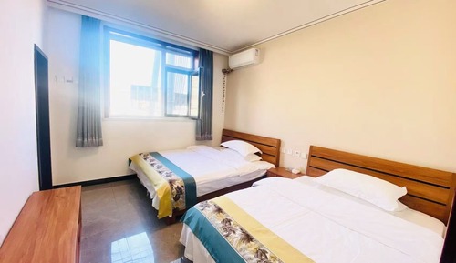 Family Twin Room