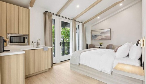 Executive Apartment, 1 King Bed, Kitchenette