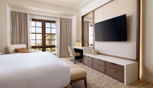 Resort View King - NEWLY REMODELED