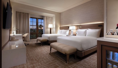 Resort Two Queen - NEWLY REMODELED