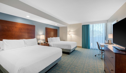 Standard Room, 2 Queen Beds, Pool View