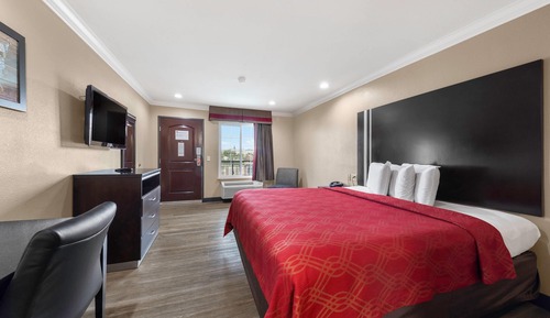 Standard Room, 1 King Bed, Non Smoking
