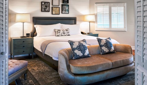 Room, 1 King Bed (The Vintage Estate)
