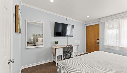 Deluxe Room, 1 King Bed