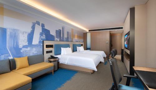 Deluxe Double Room (2 Adults + 1 Child)