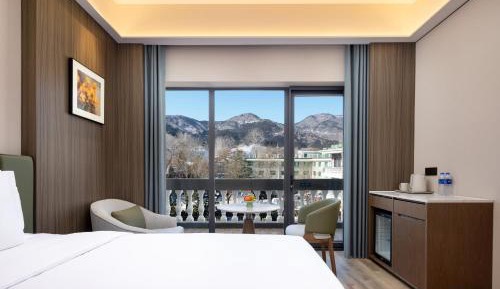 Twin Room with Balcony