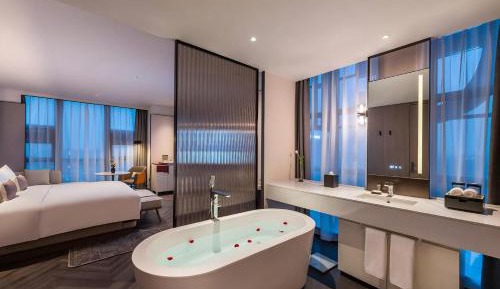 Double Room with Spa Bath