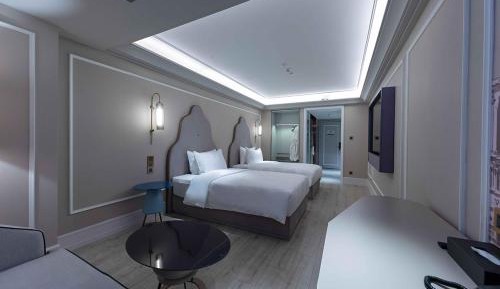 Superior Twin Room with City View