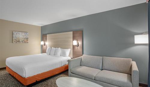 King Room with Sofa Bed - Non-Smoking