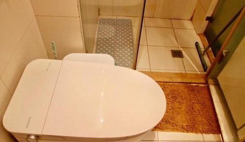Quadruple Room with Private Bathroom
