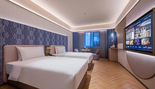 Deluxe Family Room
