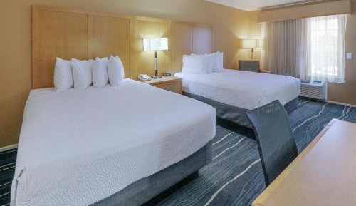 Queen Room with Two Queen Beds - Non-Smoking