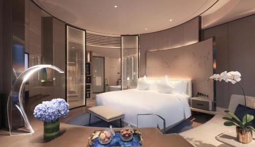 Classic King Room - Club Lounge Access