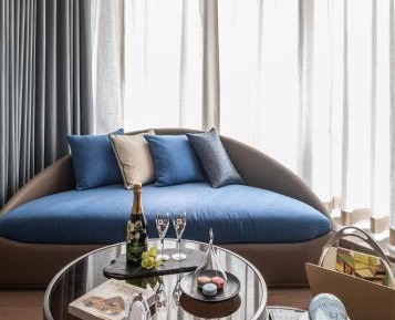 Junior King Suite