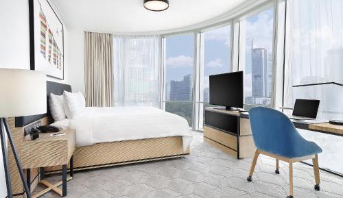 Jen 75 Skyline inclusive breakfast+dinner+1-time use of Mini-bar+Welcome fruit+Happy Hour from 5:30pm to 9:00pm
